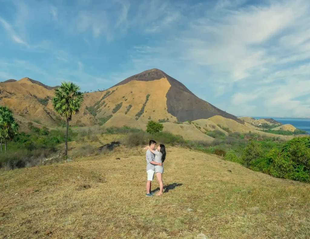 Prewedding di Labuan Bajo | Labuan Bajo Productions