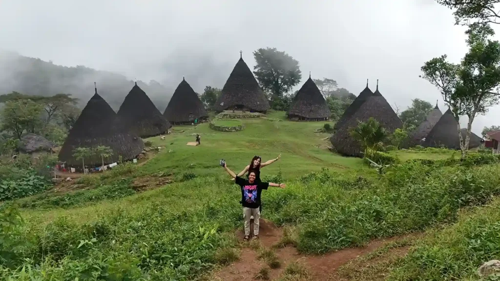 10 Tips for Taking Photos of Misty Mountain Landscapes in Flores