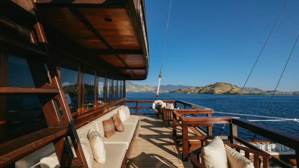 New Year Sailing in Labuan Bajo | Labuan Bajo Productions