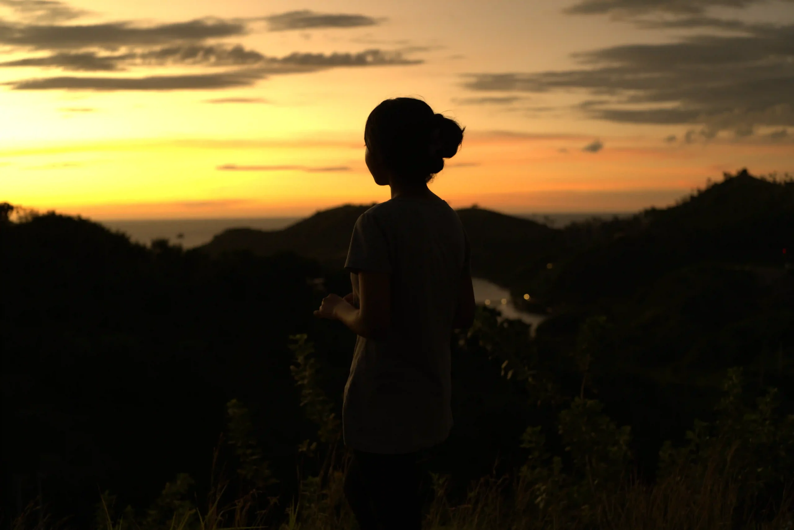 Momen Golden Hour di Bukit Sylvia Labuan Bajo | Labuan Bajo Productions