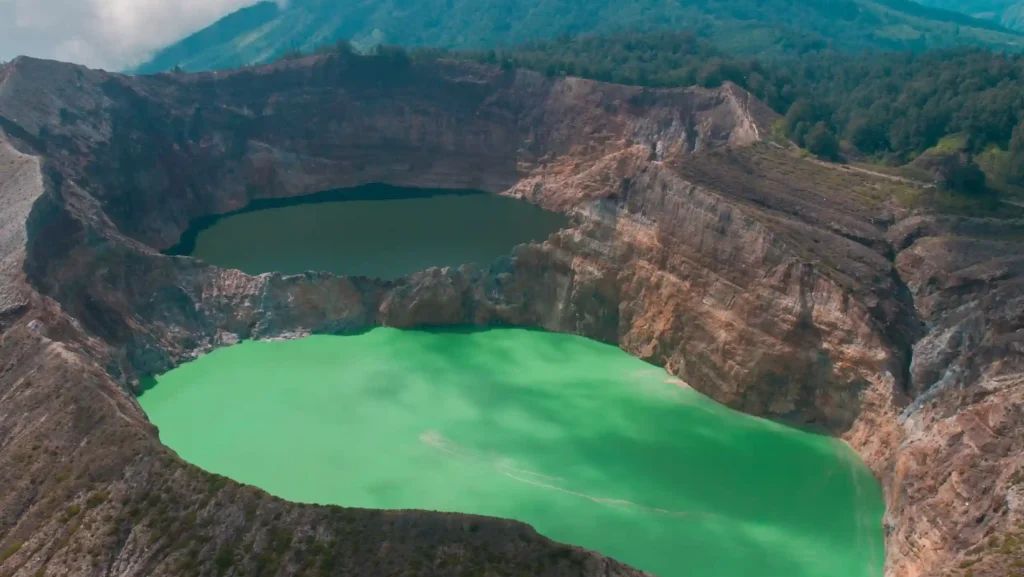 Fotografer di Danau Kelimutu Flores | Labuan Bajo Productions