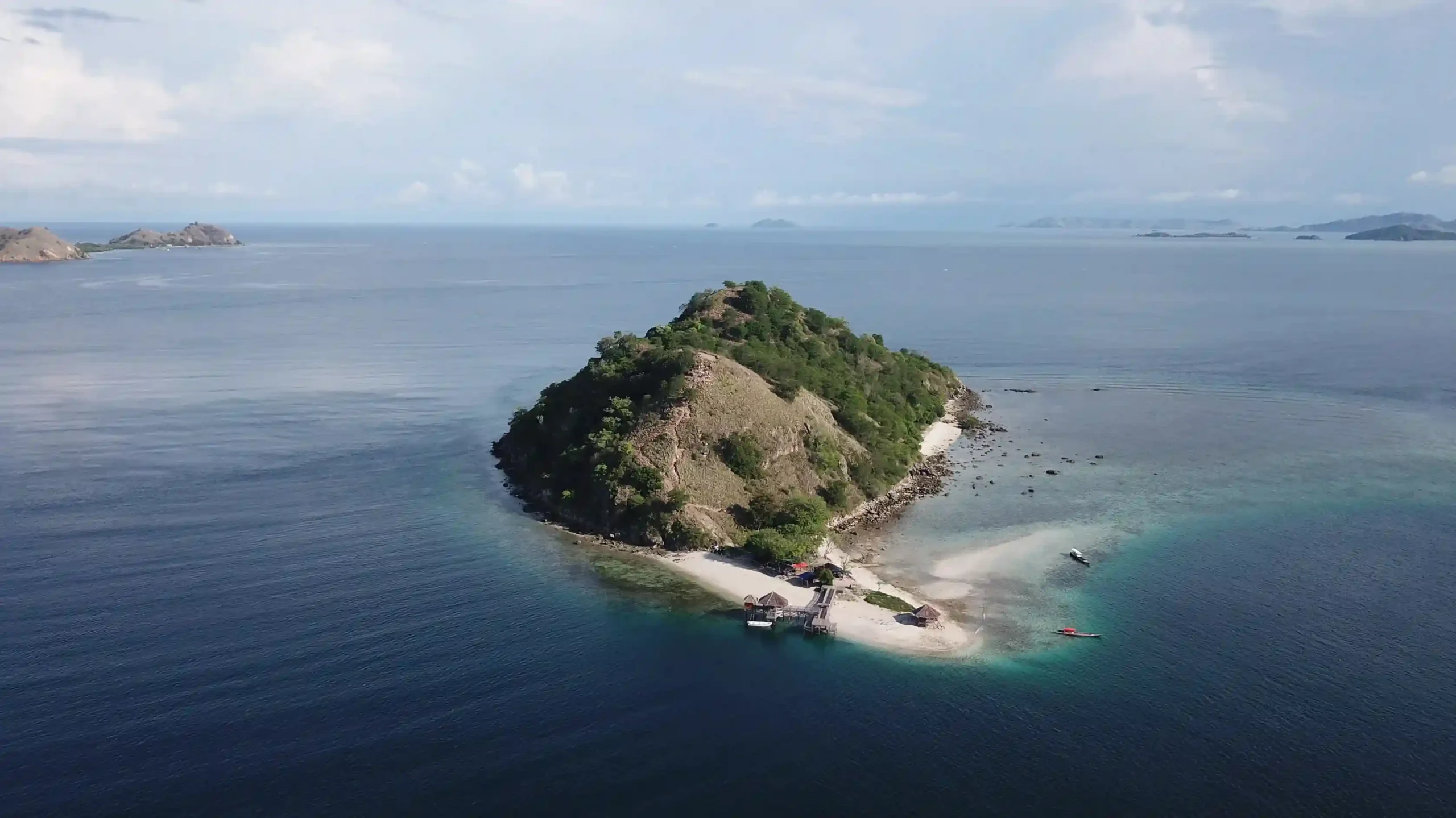 View Pulau Kelor Labuan Bajo | Labuan Bajo Productions