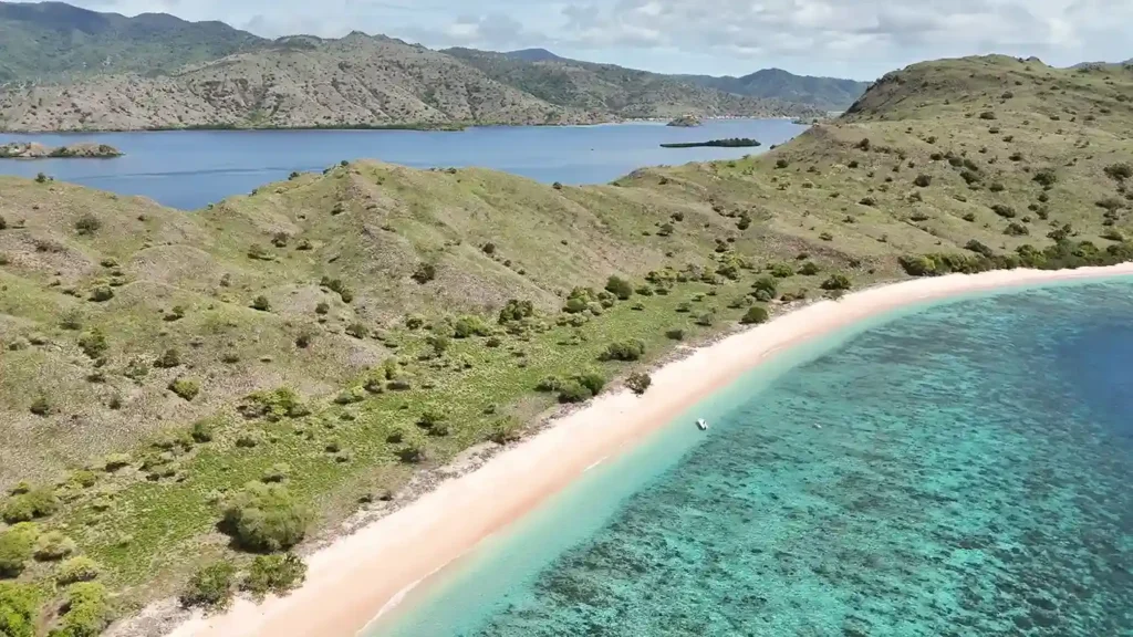 Fotografer Drone di Labuan Bajo | Labuan Bajo Productions