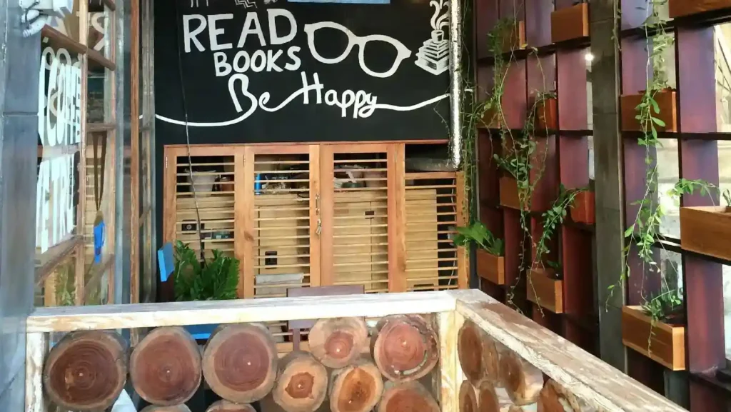 Carpenter Café and Roastery (Source: Tripadvisor.co.id)