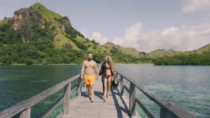 Cari Jasa Dokumentasi Honeymoon di Labuan Bajo? Ini Tips, Harga & Rekomendasinya!
