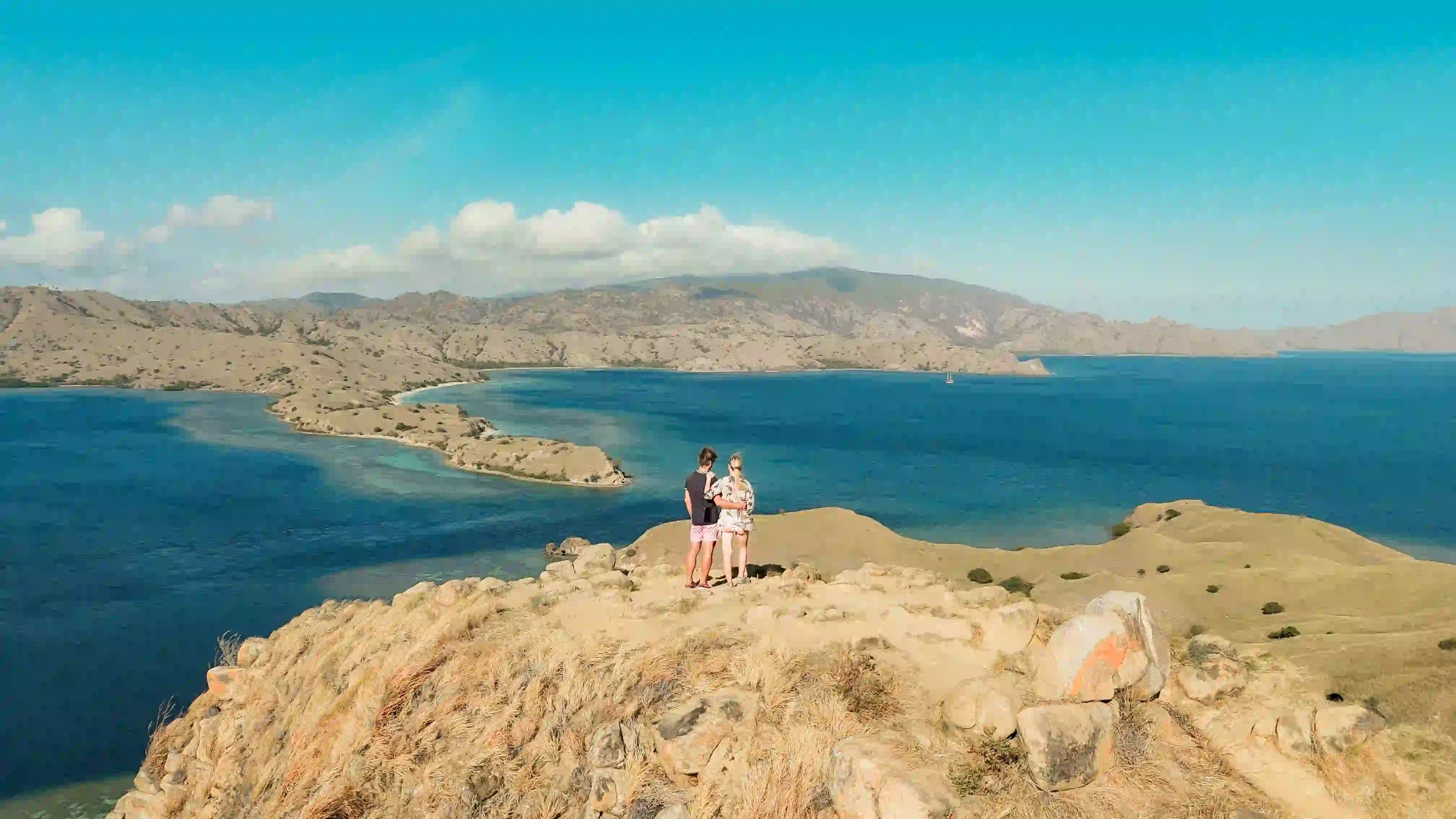 Gili Lawa Labuan Bajo | Paket Dokumentasi Trip Labuan Bajo | Labuan Bajo Productions