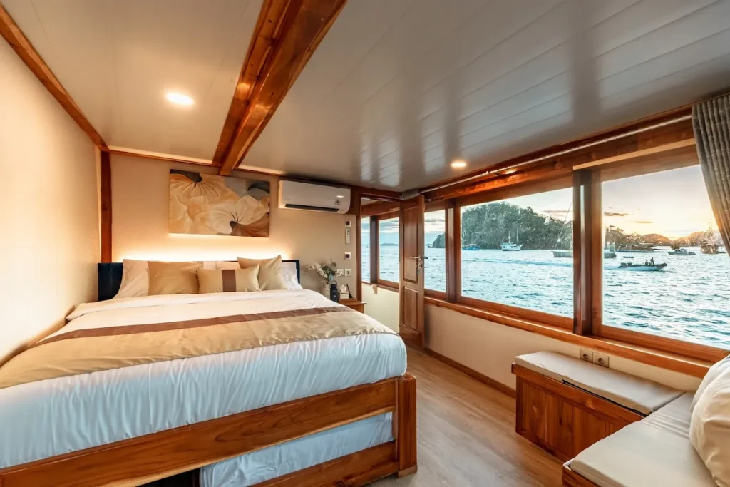 Ayvara Master Ocean | Komodo Luxury