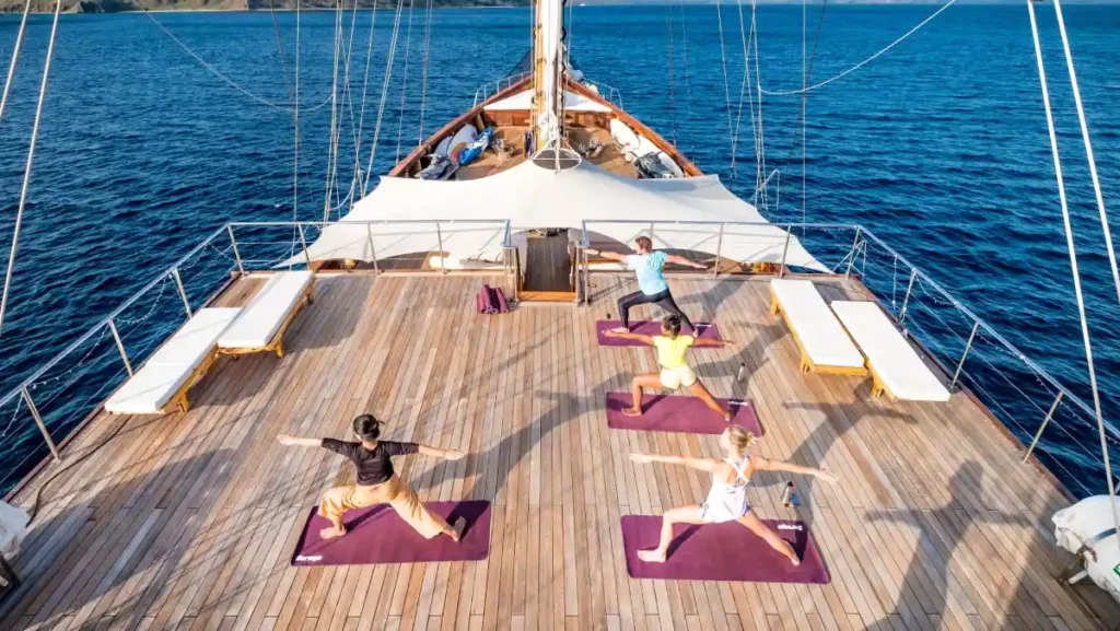 Cari Jasa Dokumentasi Yoga Retreat di Labuan Bajo? Ini Tips, Harga & Rekomendasinya!